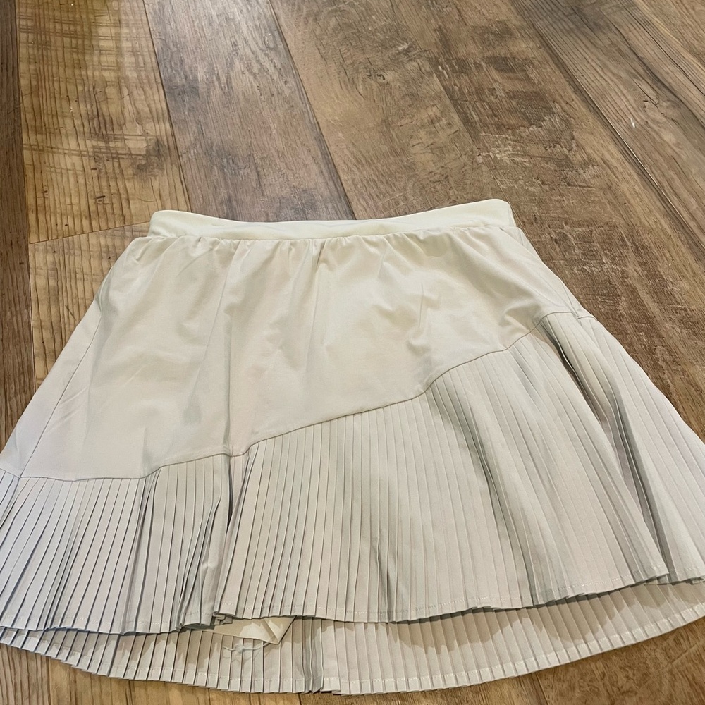Spanx white tennis skirt